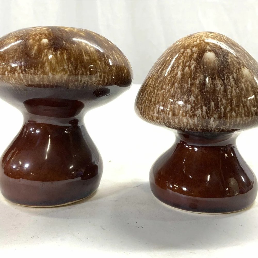 HULL USA Mushroom Ceramic Glazed S&P Shakers